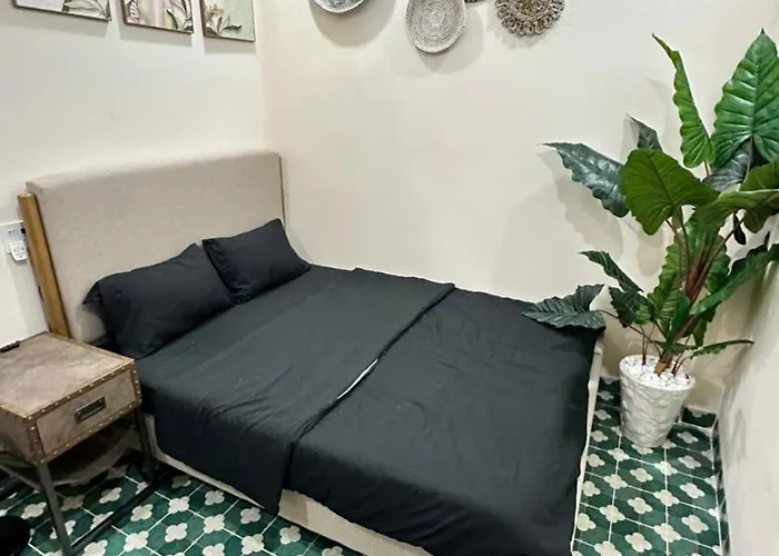 Sleepbox Coffee & Apartment *